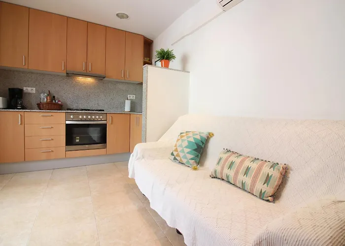 Apartamento Centrico En Roses, A 300M De La Playa, Con Terraza Solarium Y Wifi. - Es-228-97