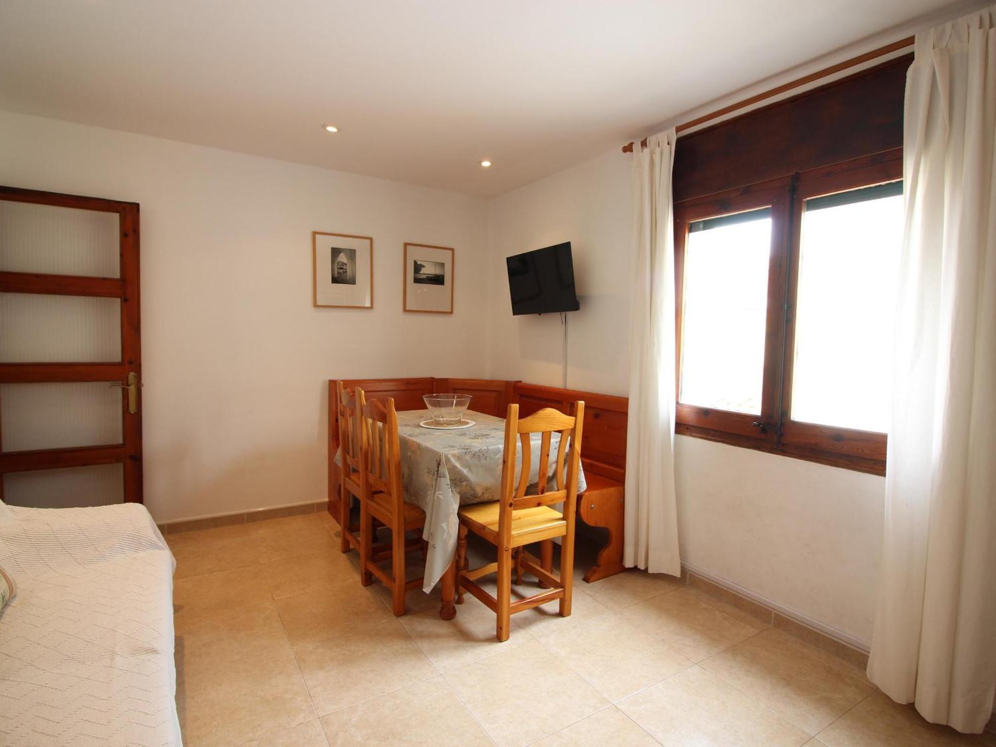 Centrico En Roses, A 300m De La Playa, Con Terraza Solarium Y Wifi. - Es-228-97 *