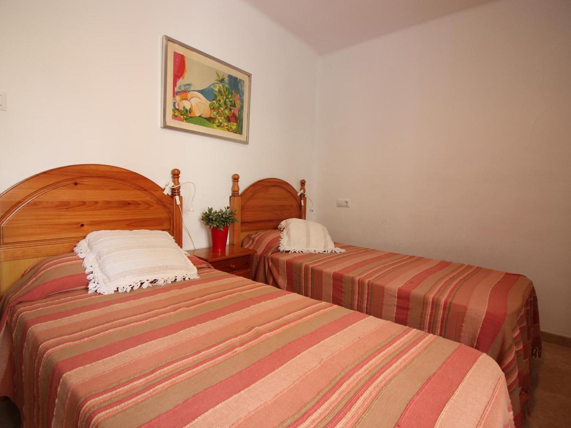 Centrico En Roses, A 300m De La Playa, Con Terraza Solarium Y Wifi. - Es-228-97 Roses